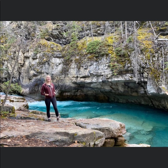 Julianne😊 - Picture 3 of 16